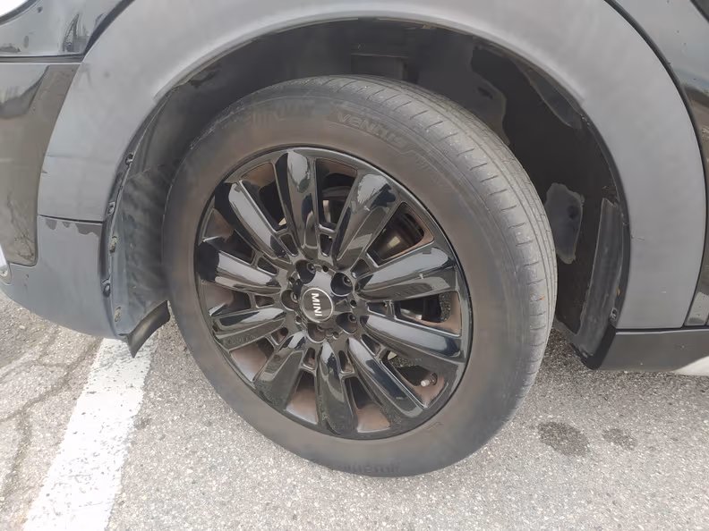 Mini Countryman - 30