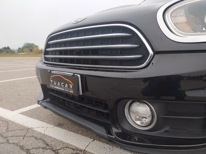 Mini Countryman - 16