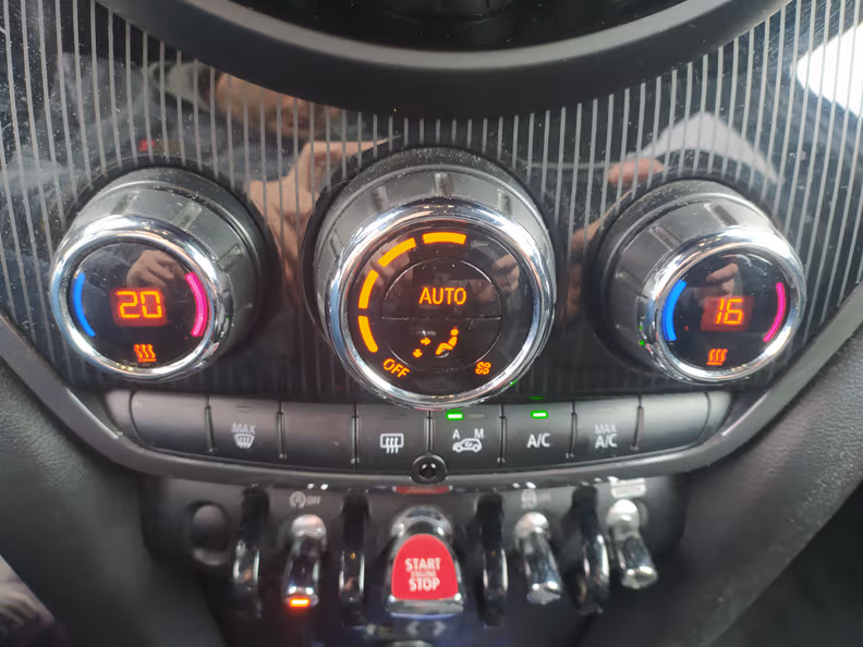 Mini Countryman - 70