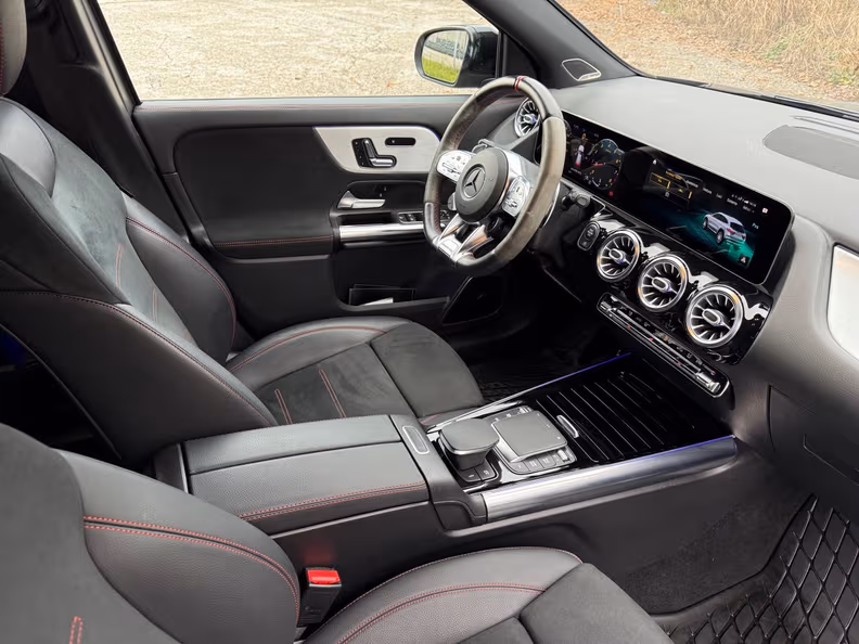 Mercedes-Benz GLA-Class - 45