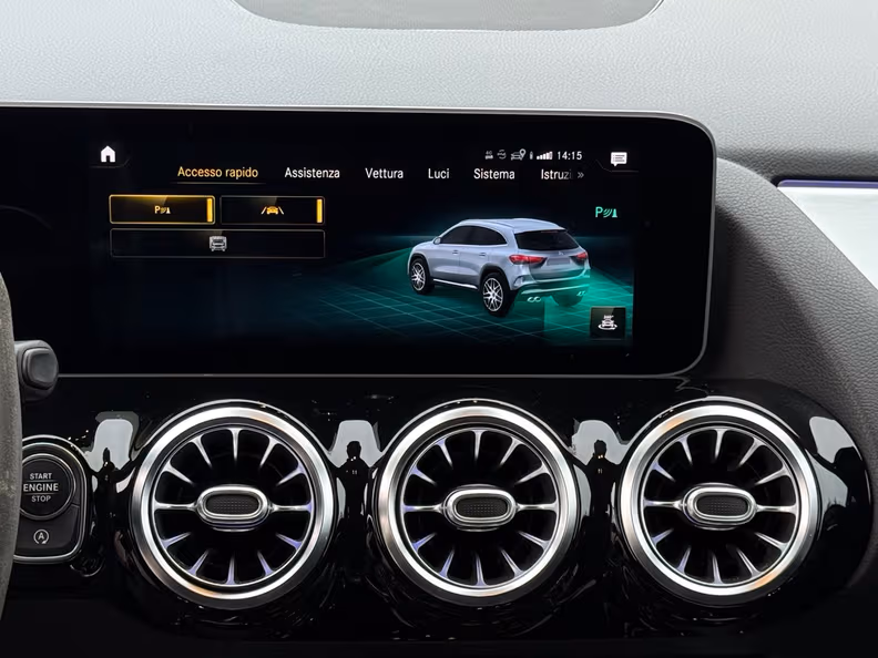 Mercedes-Benz GLA-Class - 33