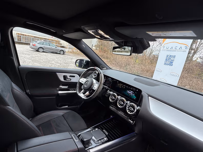 Mercedes-Benz GLA-Class - 43