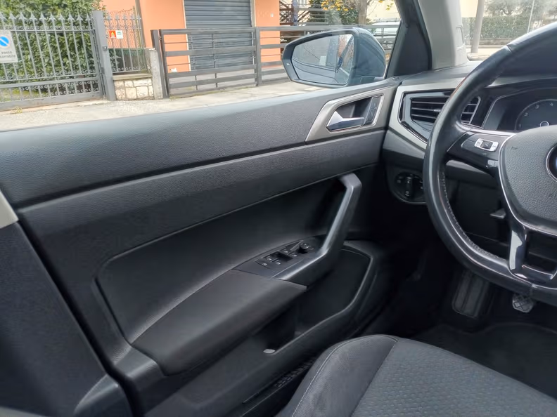 Volkswagen Polo - 20
