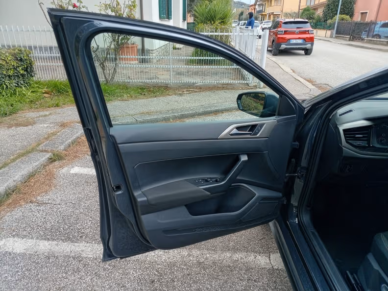 Volkswagen Polo - 24