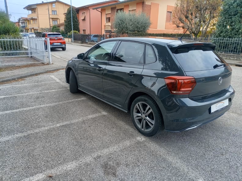 Volkswagen Polo - 6