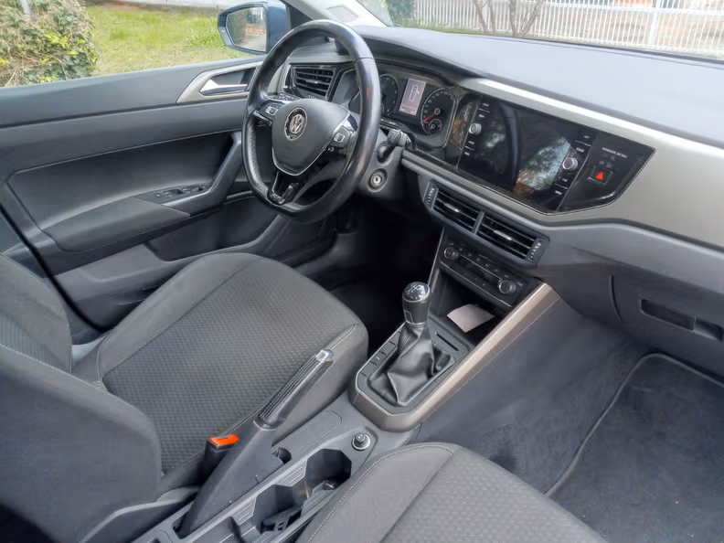 Volkswagen Polo - 10