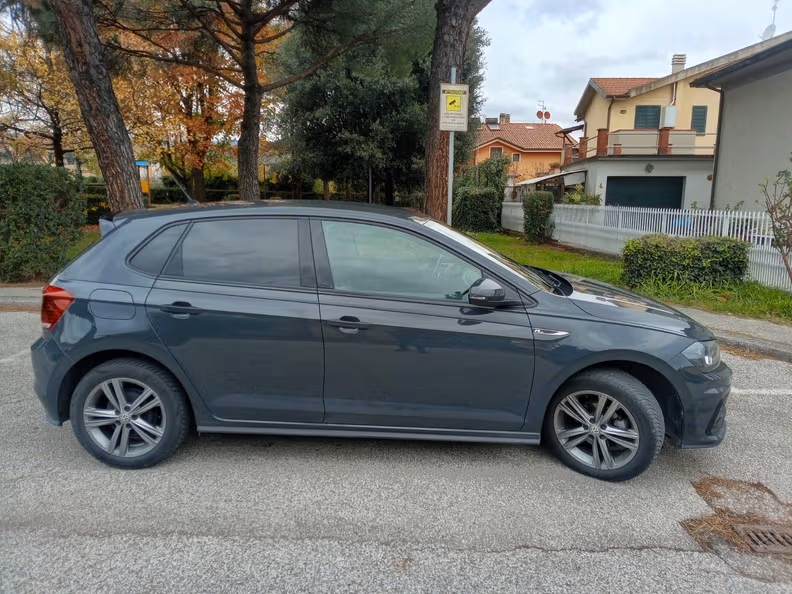 Volkswagen Polo - 17