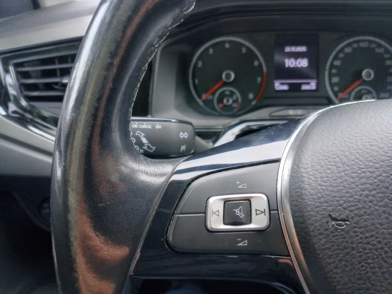 Volkswagen Polo - 18