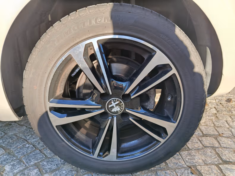 Alfa Romeo MiTo - 35