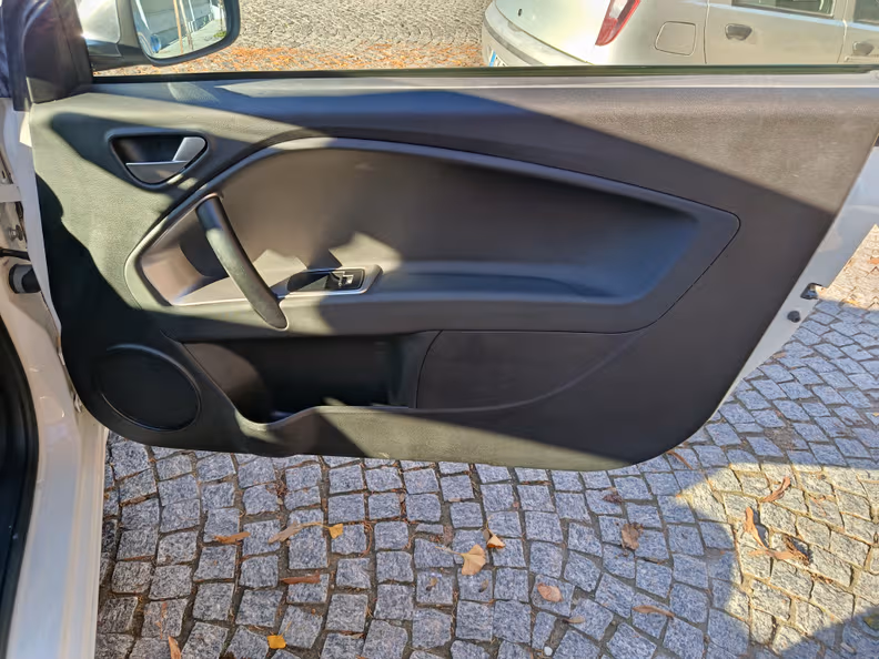 Alfa Romeo MiTo - 32