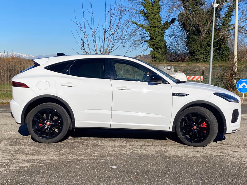 Jaguar E-Pace - 4