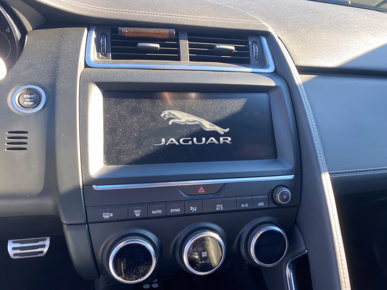 Jaguar E-Pace - 29
