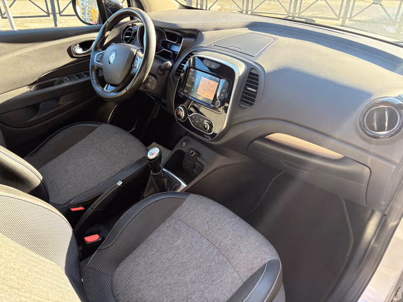 Renault Captur - 17