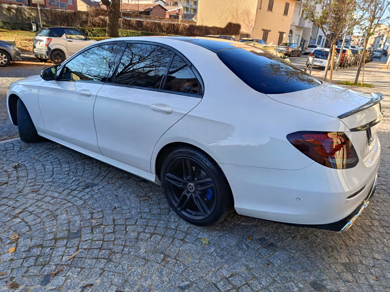 Mercedes-Benz E-Class - 6