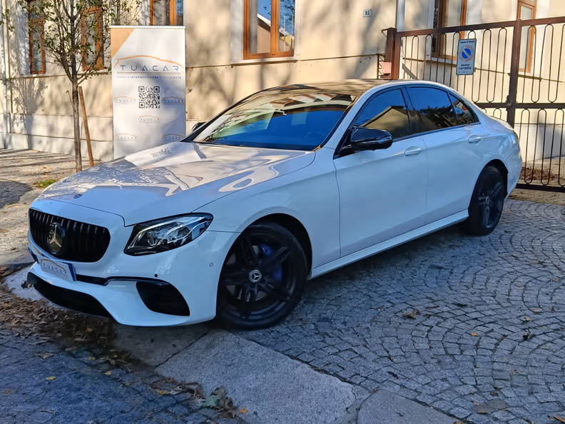 Mercedes-Benz E-Class - 1