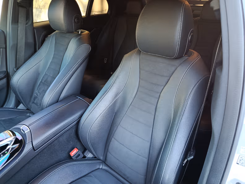 Mercedes-Benz E-Class - 10