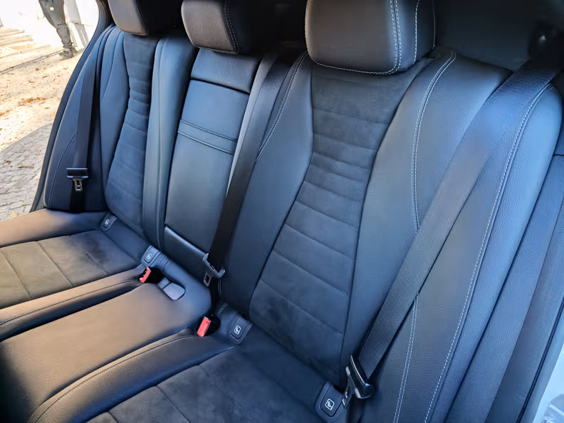 Mercedes-Benz E-Class - 12