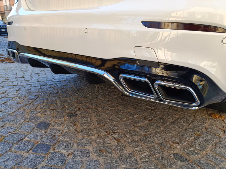 Mercedes-Benz E-Class - 18