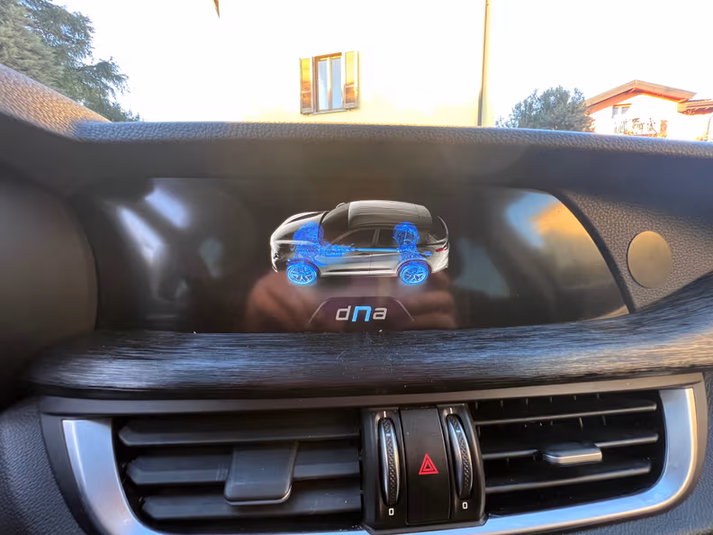 Alfa Romeo Stelvio - 52