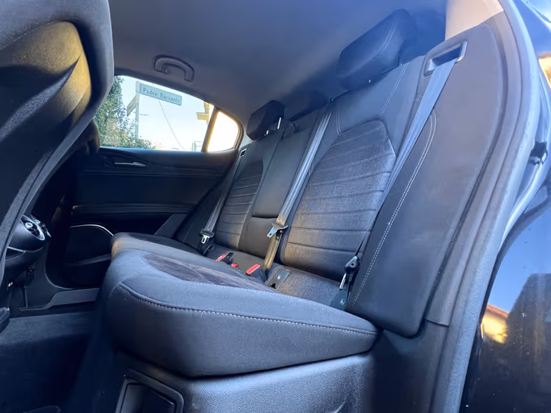 Alfa Romeo Stelvio - 26