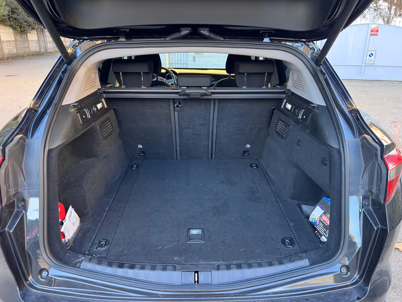 Alfa Romeo Stelvio - 10