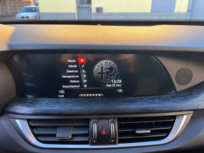 Alfa Romeo Stelvio - 20