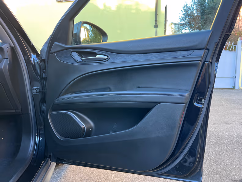 Alfa Romeo Stelvio - 33