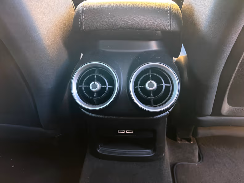 Alfa Romeo Stelvio - 29