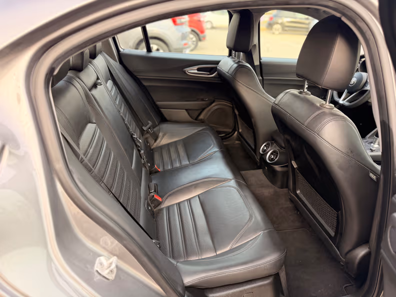 Alfa Romeo Giulia - 28