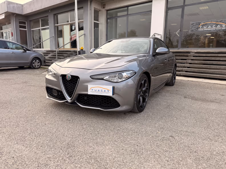 Alfa Romeo Giulia - 1