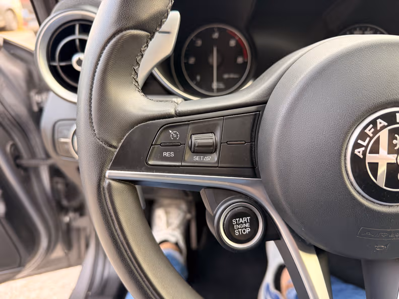 Alfa Romeo Giulia - 18