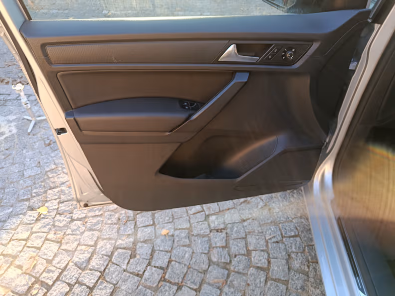 Volkswagen Caddy - 31