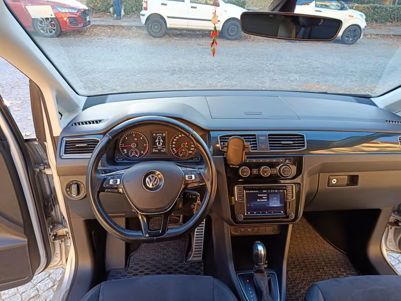 Volkswagen Caddy - 28