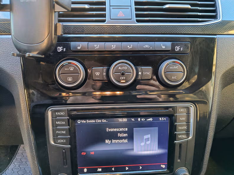 Volkswagen Caddy - 13