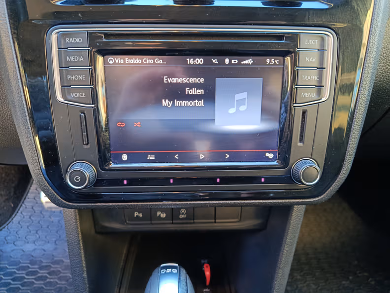 Volkswagen Caddy - 14