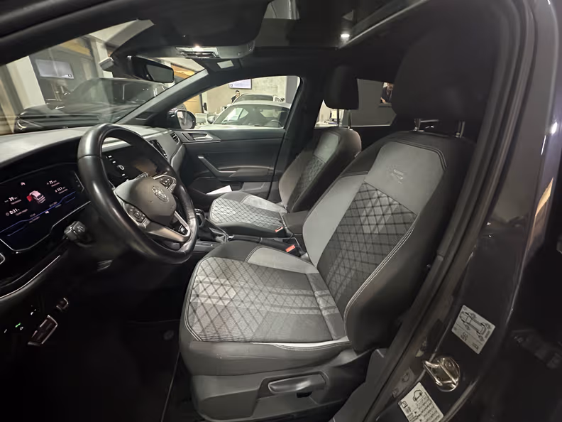 Volkswagen Taigo - 13