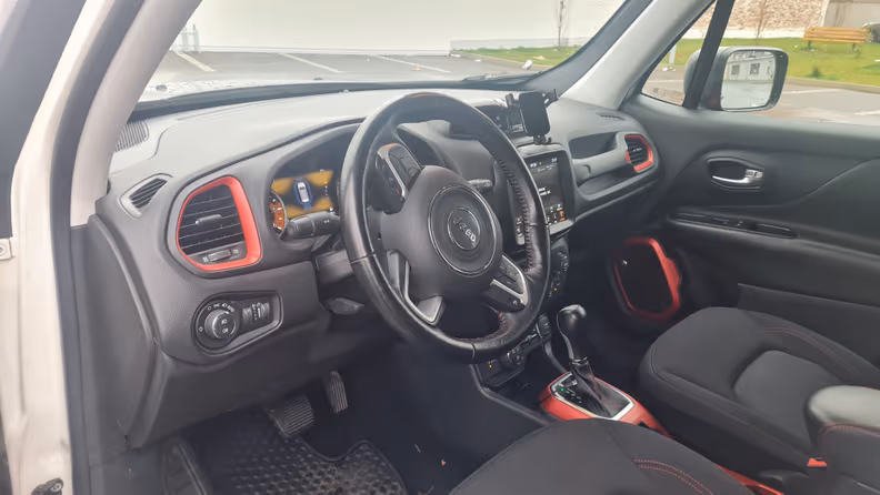 Jeep Renegade - 13