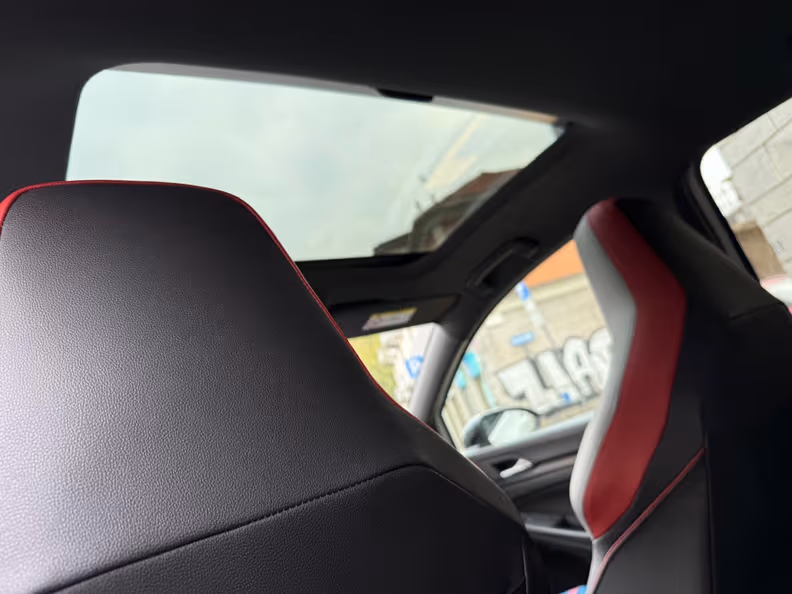 Volkswagen Golf - 12