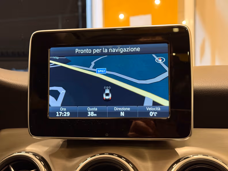 Mercedes-Benz GLA-Class - 17