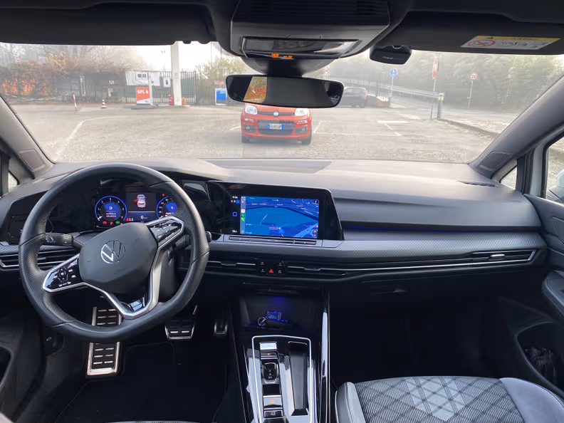 Volkswagen Golf - 12