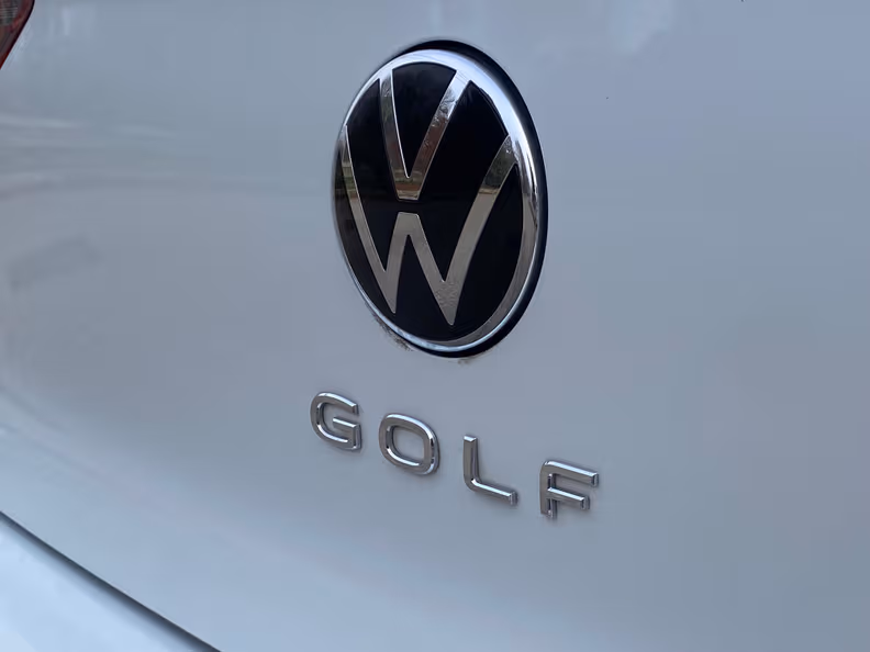 Volkswagen Golf - 19
