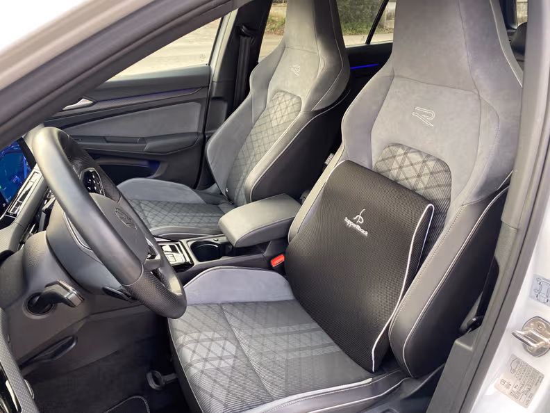 Volkswagen Golf - 10