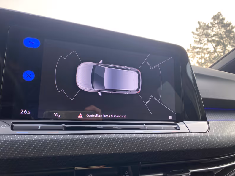 Volkswagen Golf - 33