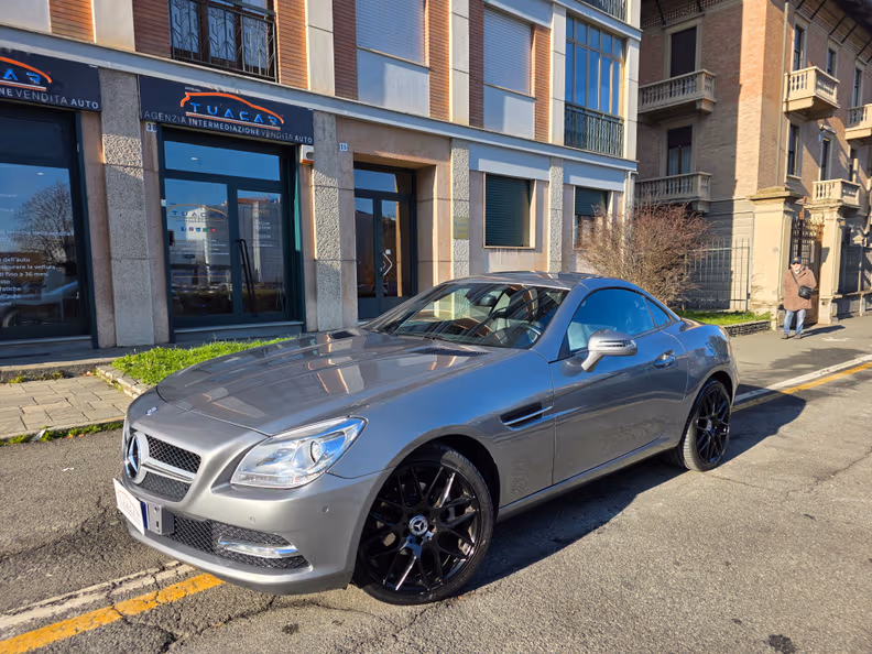 Mercedes-Benz SLK-Class - 1