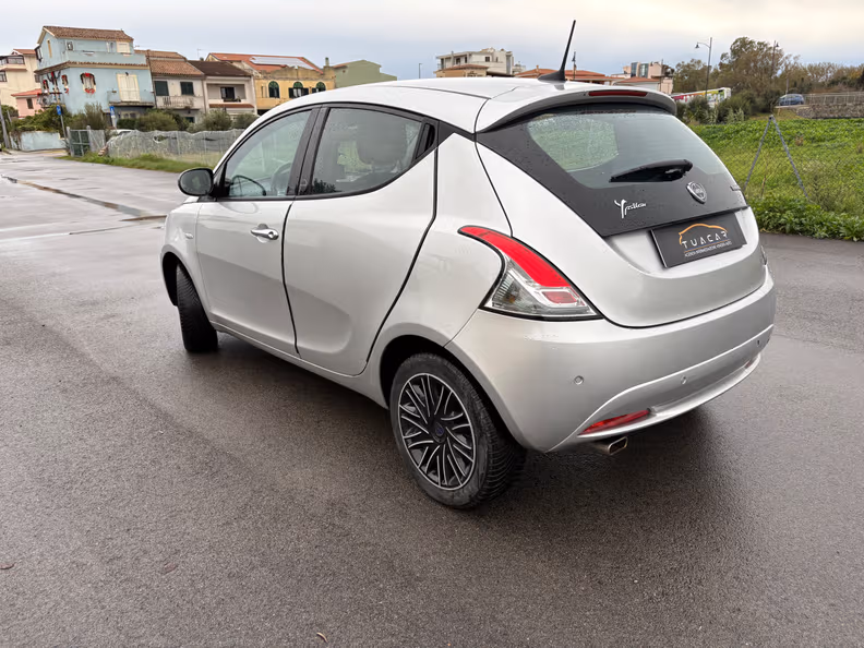 Lancia Ypsilon - 7