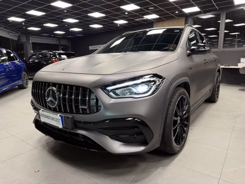 Mercedes-Benz GLA-Class - 1