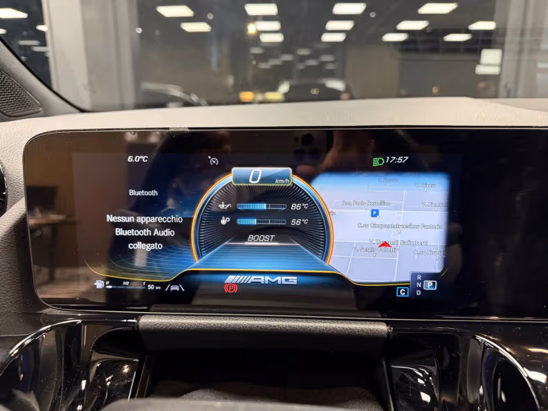 Mercedes-Benz GLA-Class - 14