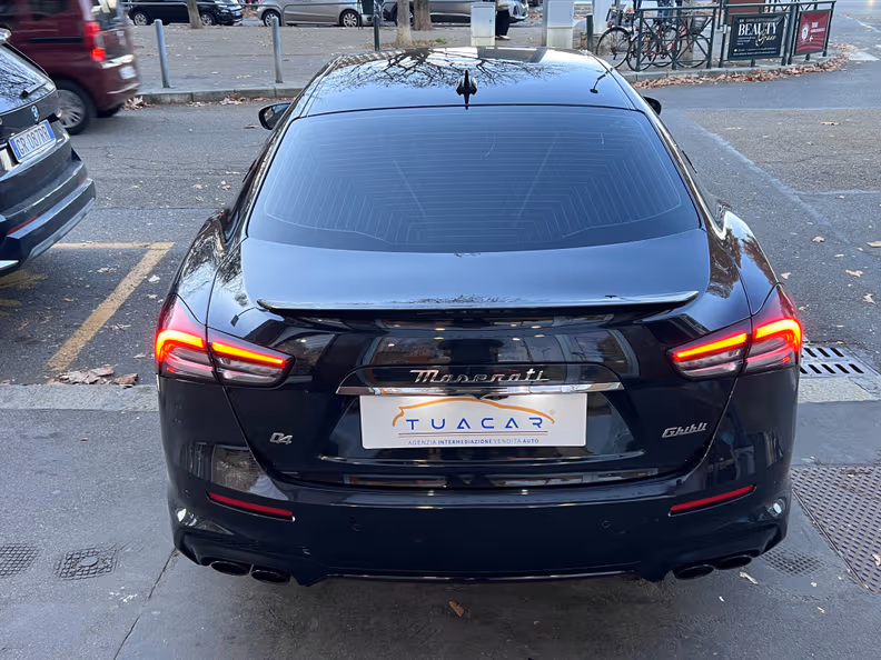 Maserati Ghibli - 5