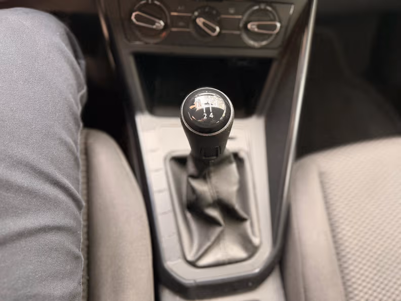 Volkswagen Polo - 18