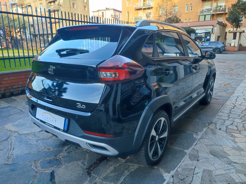 Dr automobiles DR3 - 5